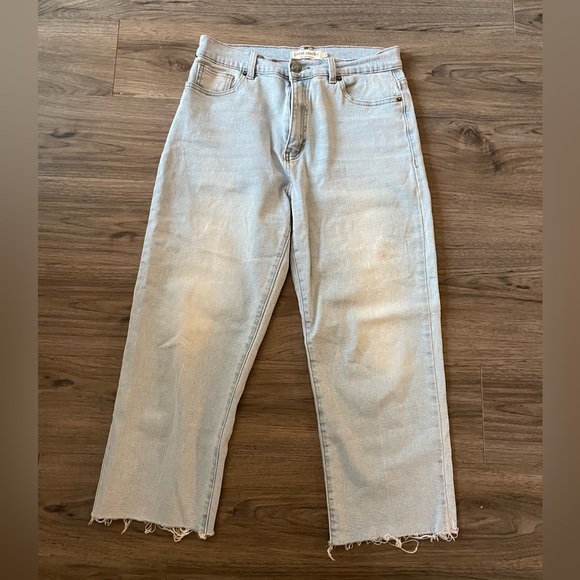 Light wash mom jean - Picture 3 of 3